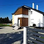 Field6 Villa