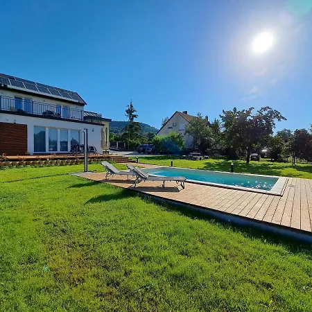Villa Field6 *