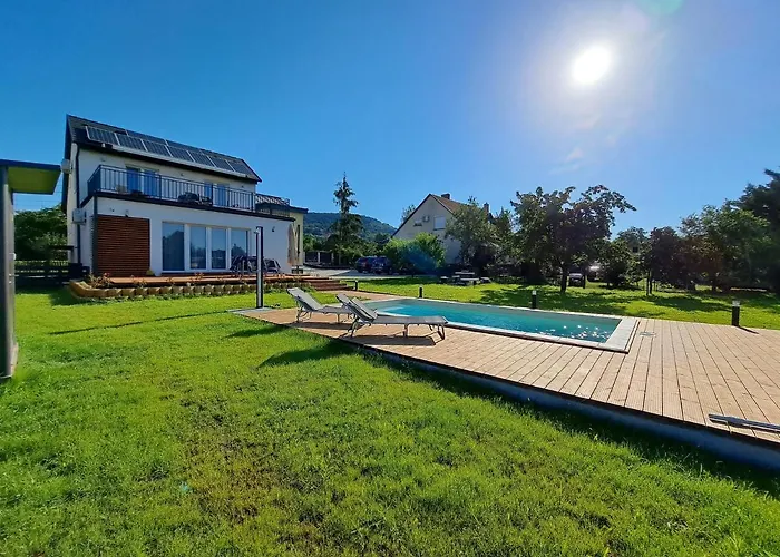 Villa Field6 *